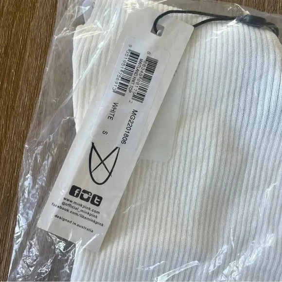 MINKPINK Maitland Knit Halter Top NWT S - Picture 7 of 7